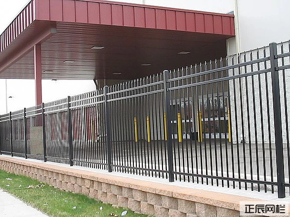 庭院護欄用什么材料好