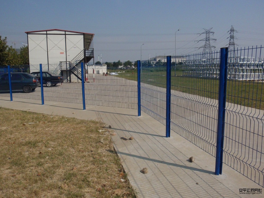 蘭州護欄網生產廠家地址