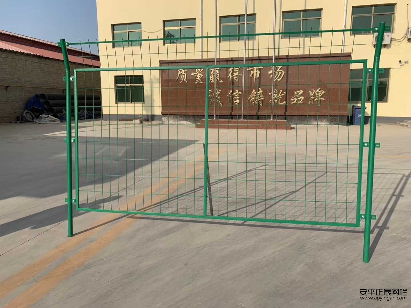 框架護欄網的特點和優點