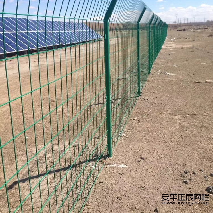 光伏護(hù)欄網(wǎng)