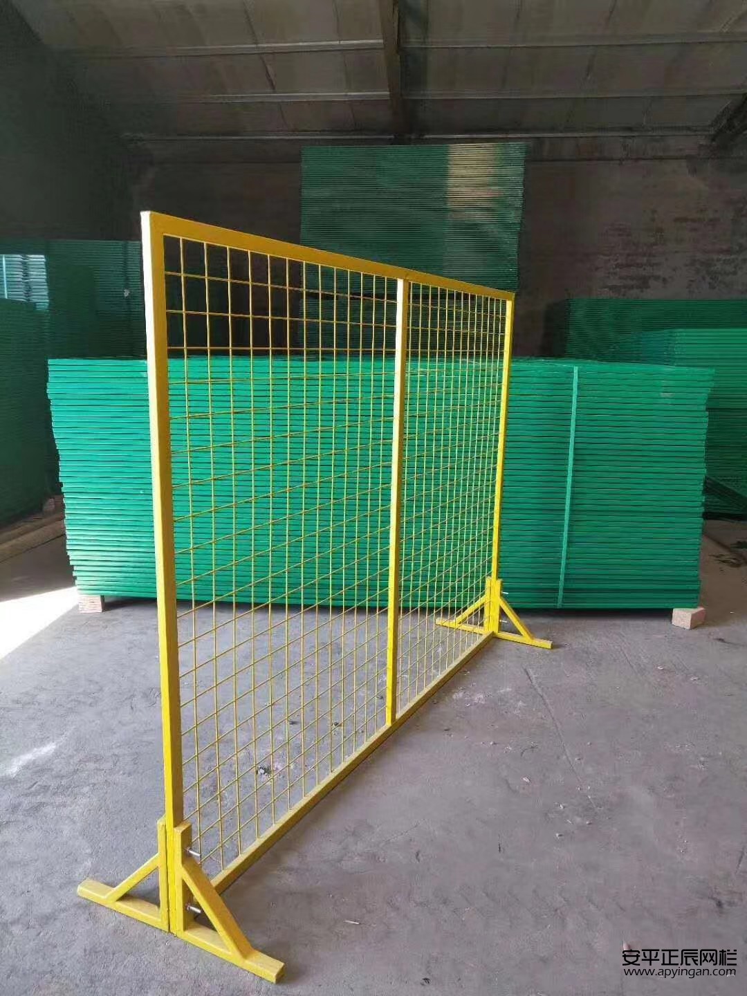 工廠隔離網(wǎng)效果圖