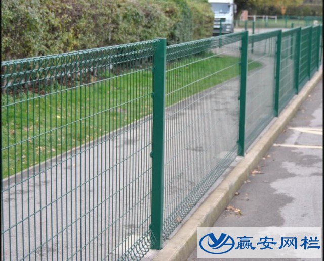 鐵絲圍欄網(wǎng)