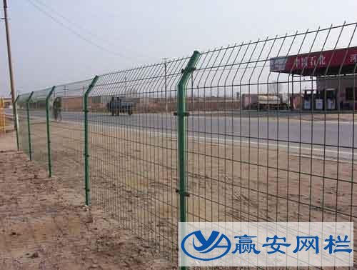 公路護(hù)欄網(wǎng)