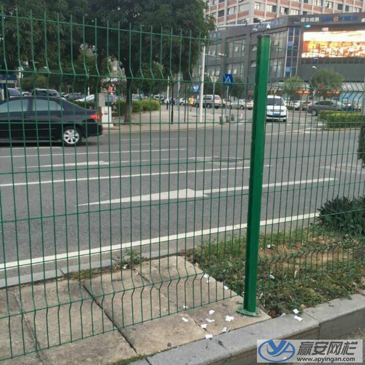 市政道路護欄網之三角折彎護欄網 市政道路護欄網