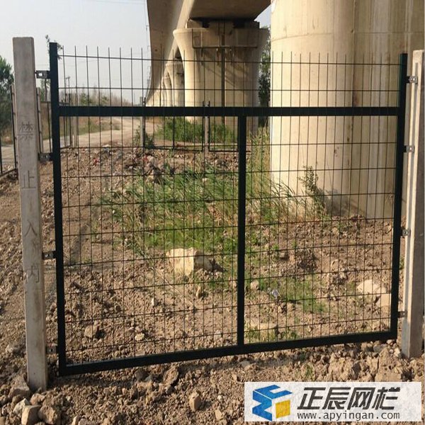 鐵路線路防護柵欄