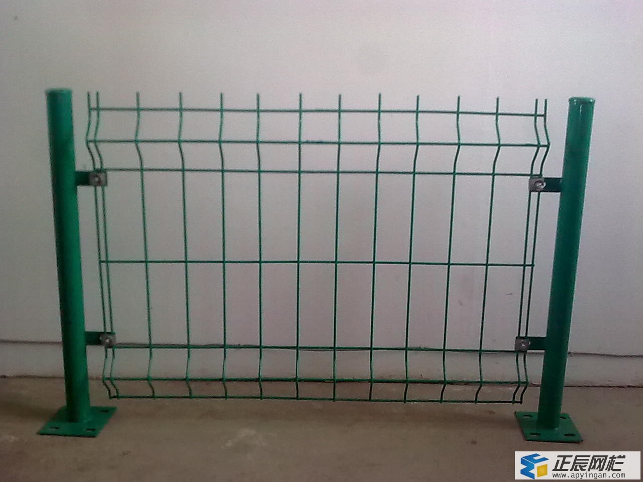 護欄網與立柱