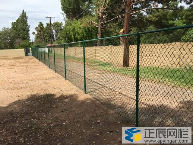 勾花護(hù)欄網(wǎng)