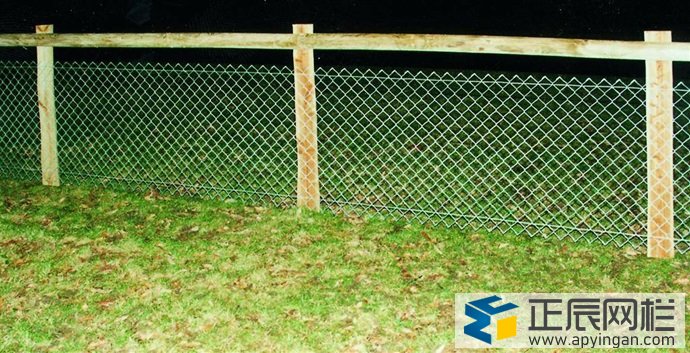 勾花網護欄圖片