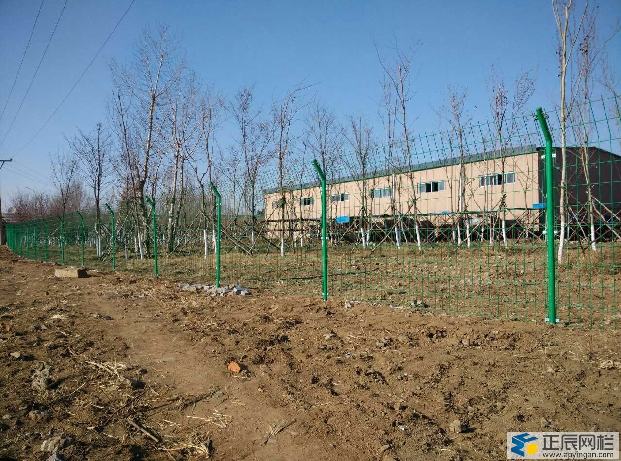 服務(wù)區(qū)護(hù)欄網(wǎng)廠家