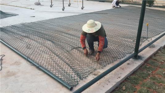 球場(chǎng)圍網(wǎng)安裝