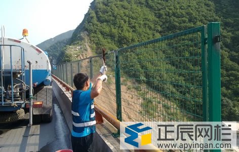 橋梁框架護欄網