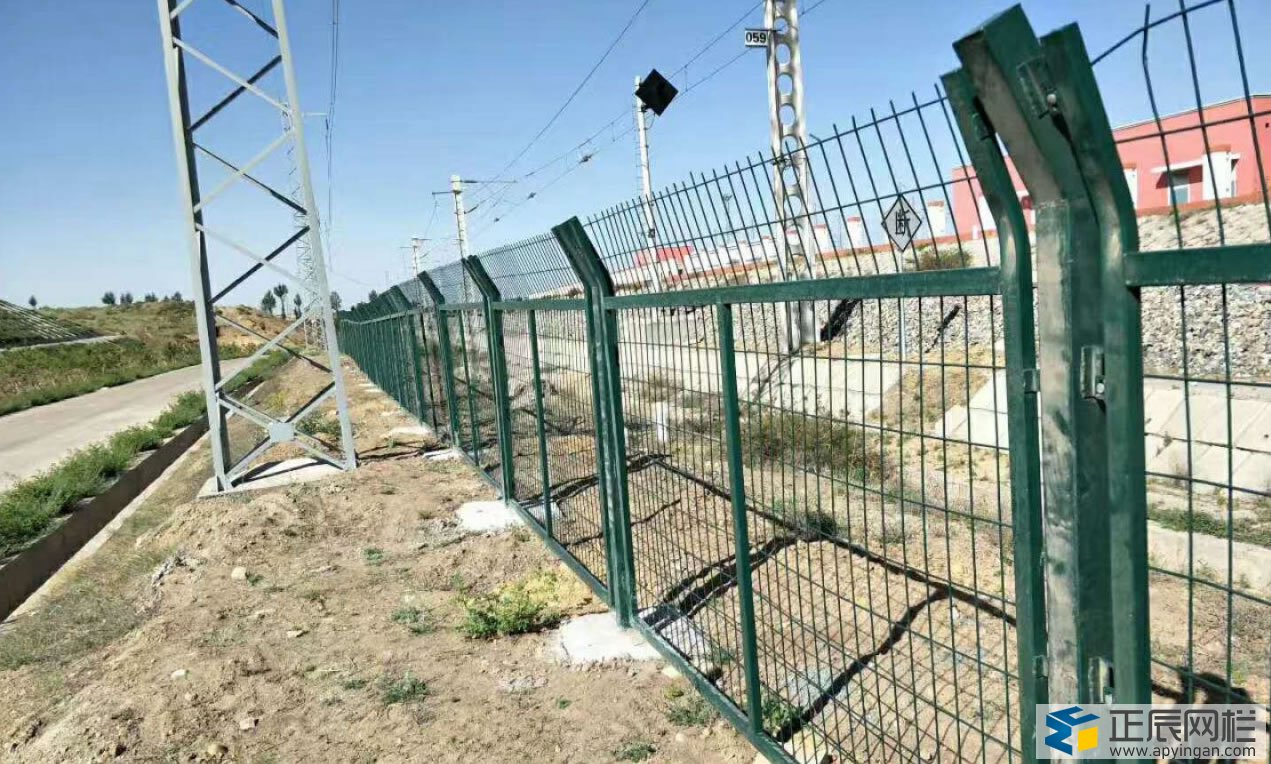 鐵路沿線的鐵路防護柵欄的功能與作用