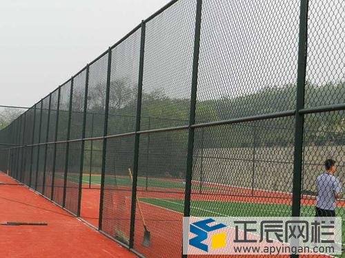 籃球場防護網(wǎng)