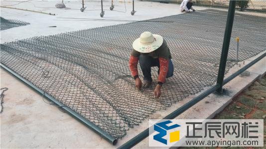 籃球場(chǎng)圍網(wǎng)安裝步驟