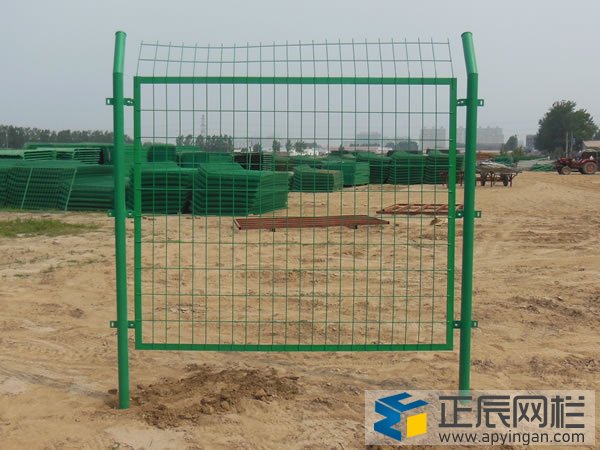 框架護(hù)欄網(wǎng)