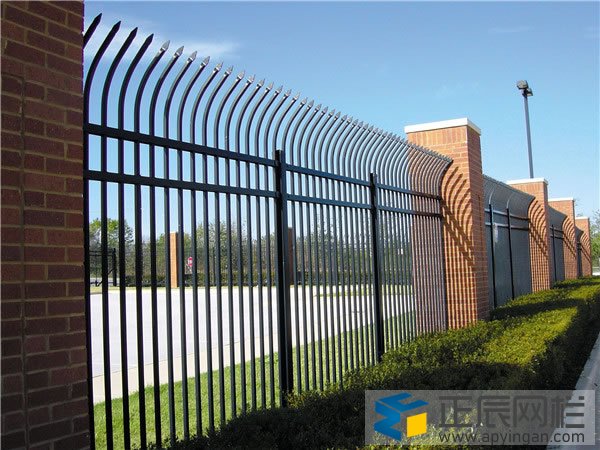 小區(qū)圍墻護(hù)欄