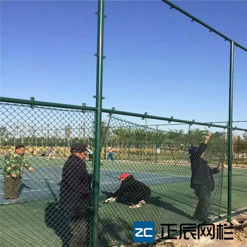 籃球場圍欄安裝